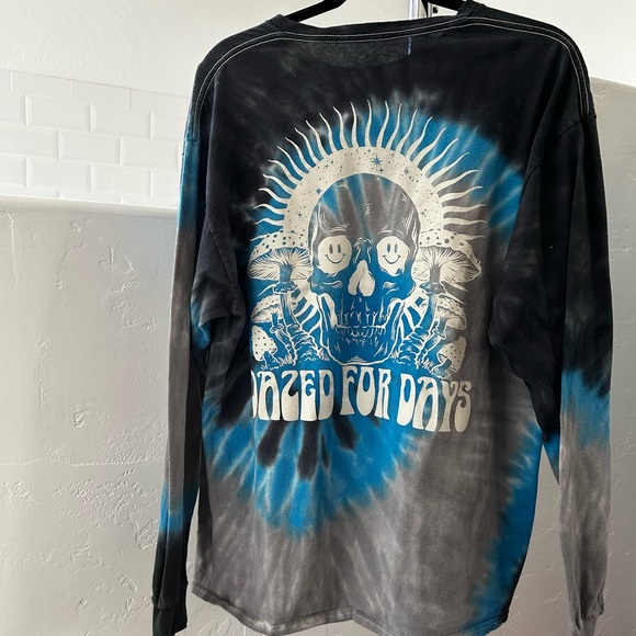 Pac Sun blue, black, gray and white long sleeve tie dye shirt - Picture 5 of 11